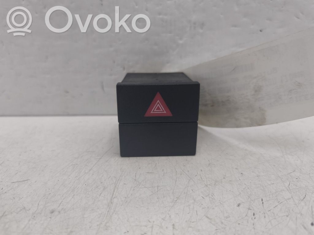Opel Meriva A Hazard light switch 