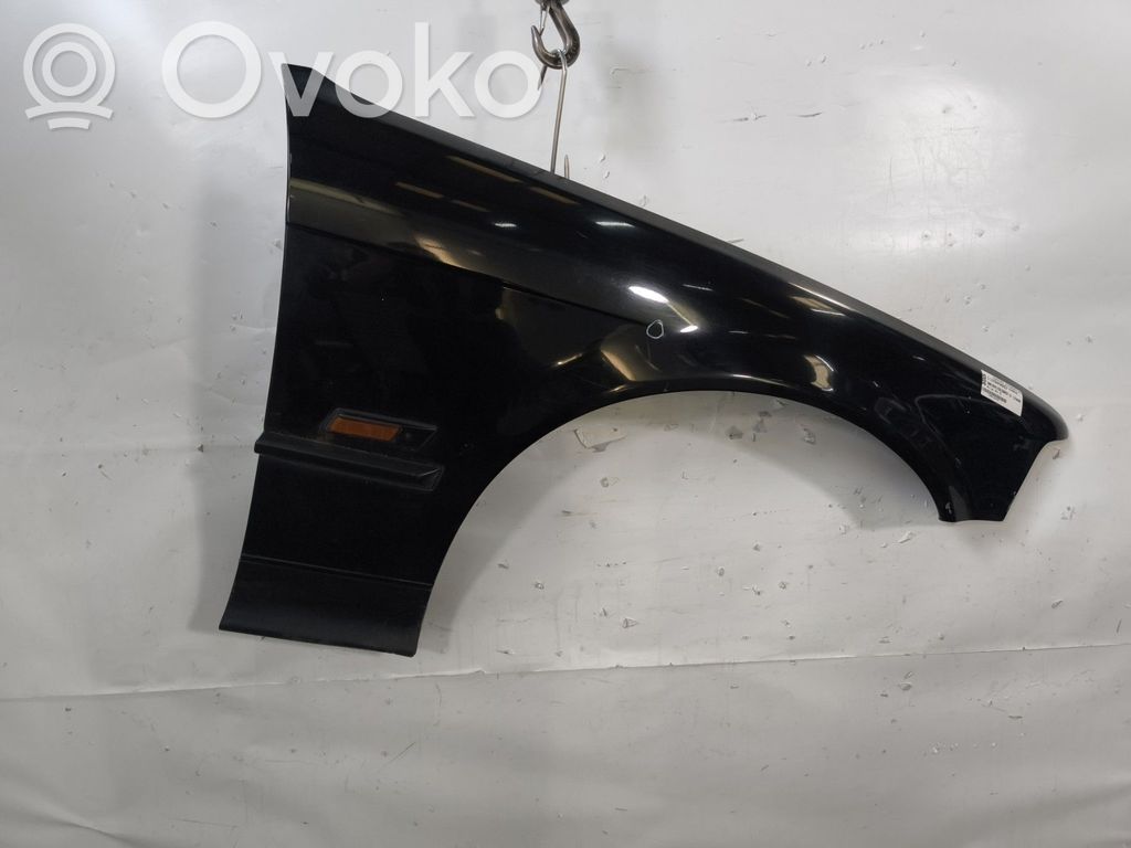BMW 3 E36 Sparnas 