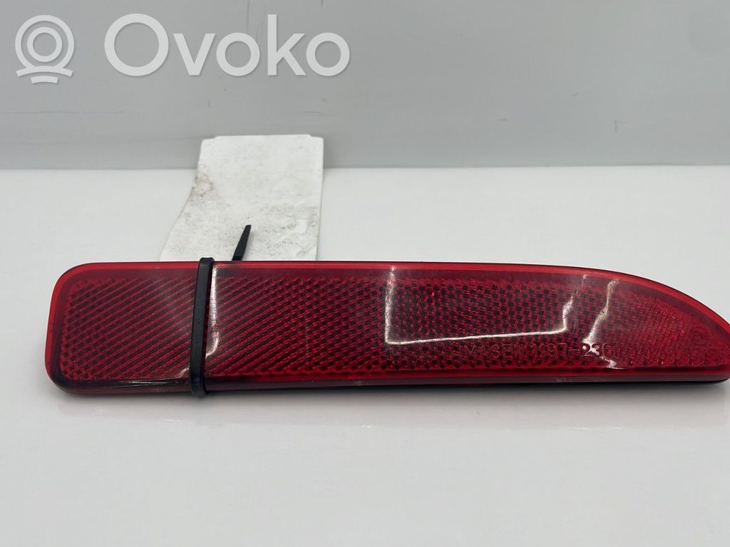 Peugeot iOn Aizmugurē atstarotājs 