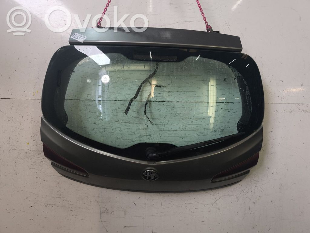 Alfa Romeo 147 Hayon/capotă portbagaj 