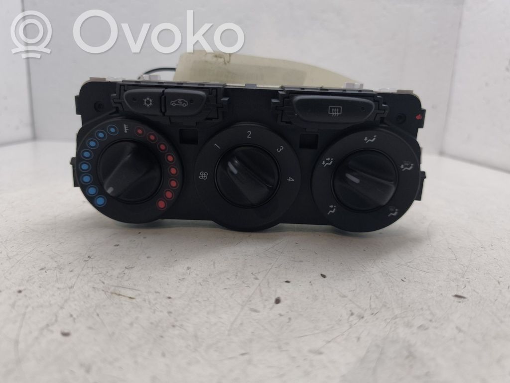 Opel Corsa E Climate control unit 