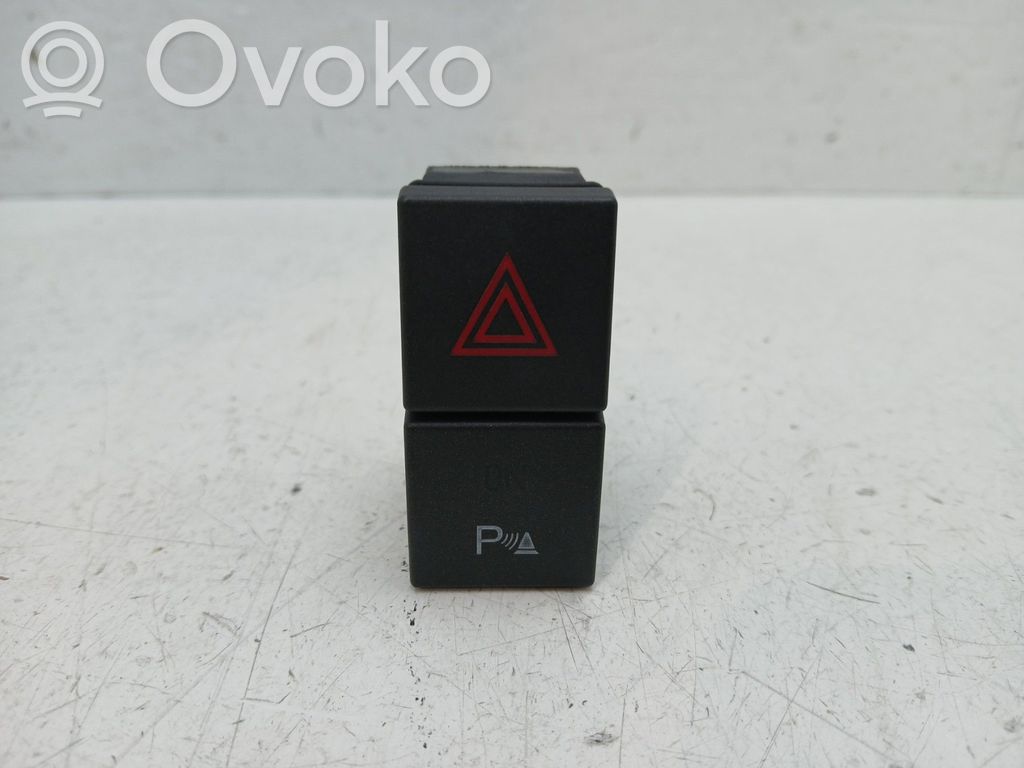 Ford C-MAX I Hazard light switch 