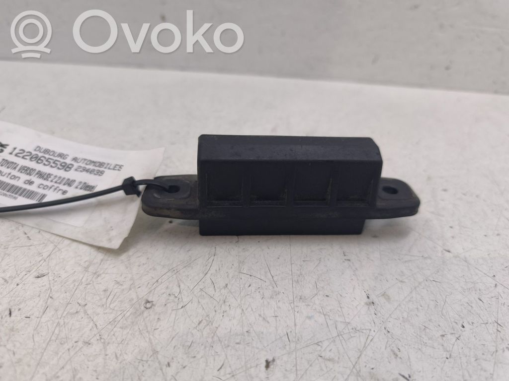 Toyota Verso Tailgate opening switch 
