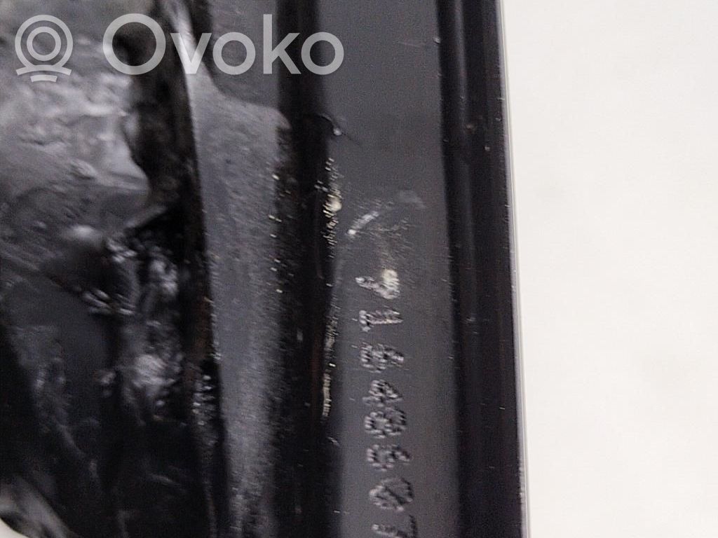 Nissan Almera Lampy tylnej klapy bagażnika 