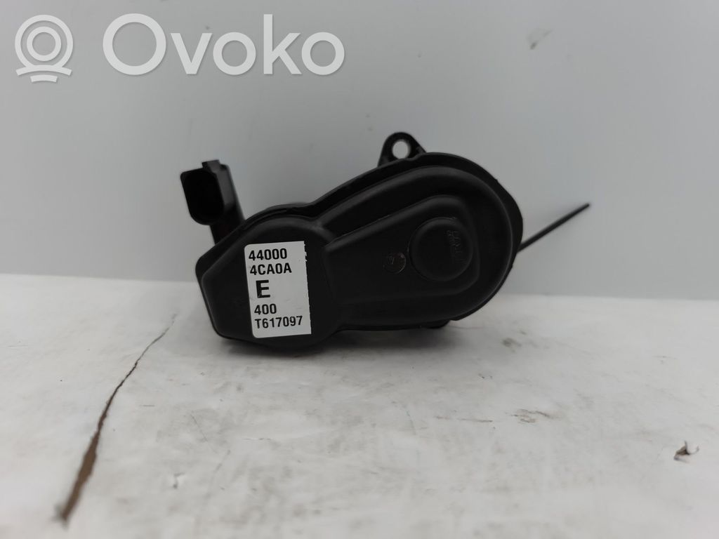Nissan X-Trail T32 Modul de control frână de mână