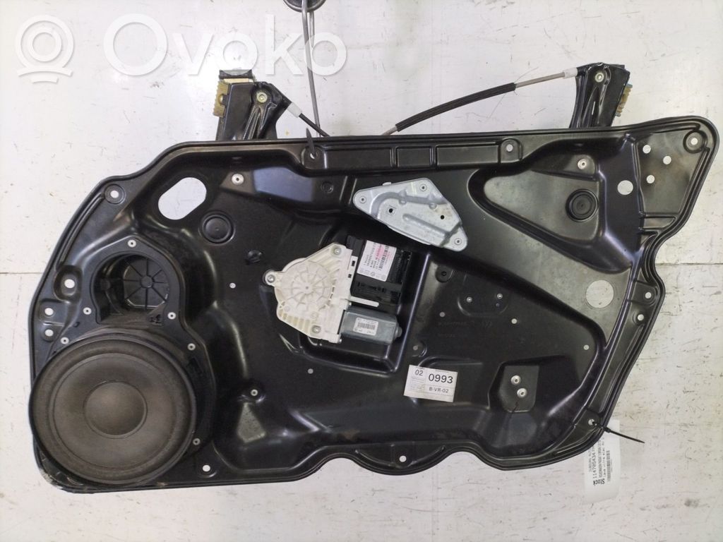 Volkswagen PASSAT B6 Macara ușă față cu motor 