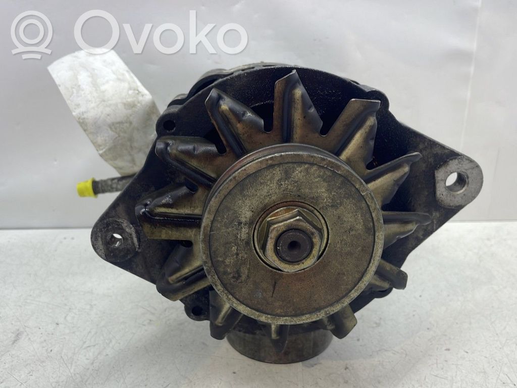 Opel Corsa B Generator/alternator 