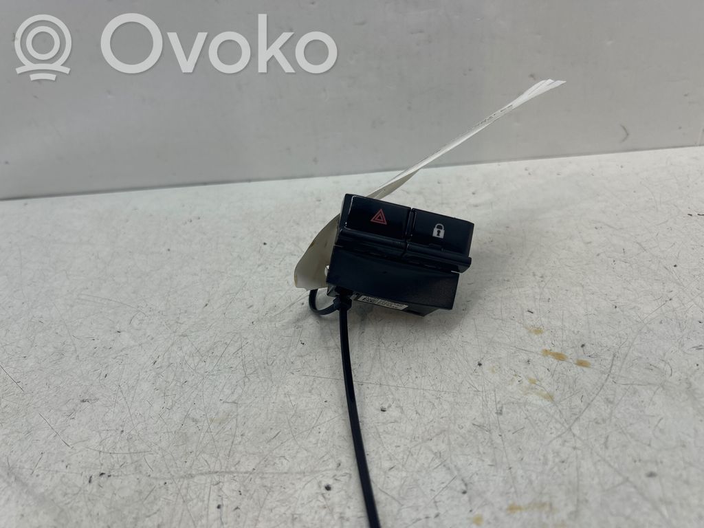 Fiat 500E Botón interruptor de luz de peligro 