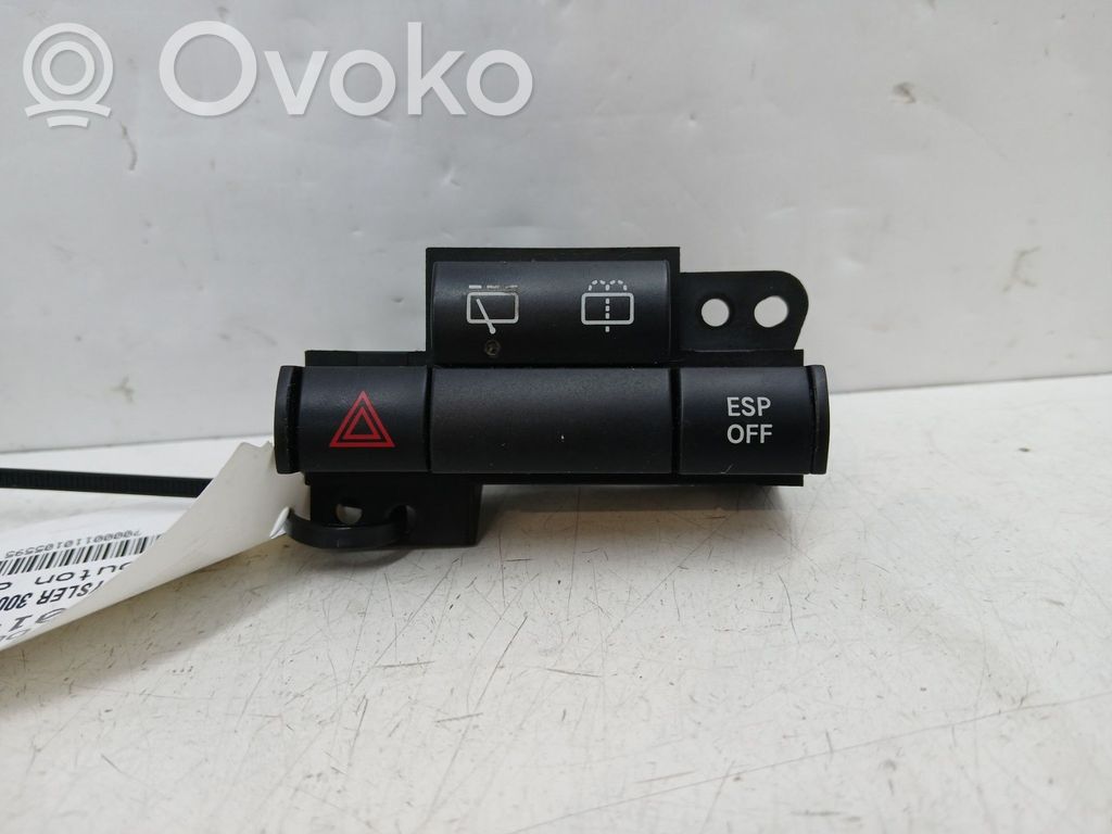 Botón interruptor de luz de peligro
