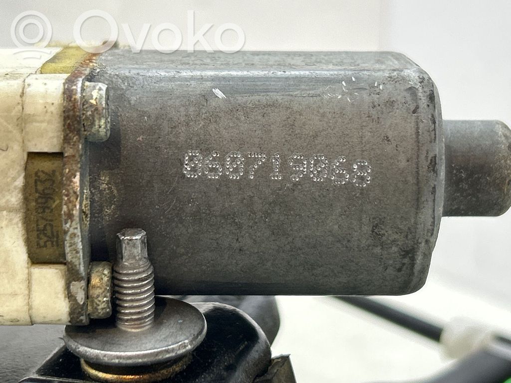 Nissan Micra Macara ușă față cu motor 