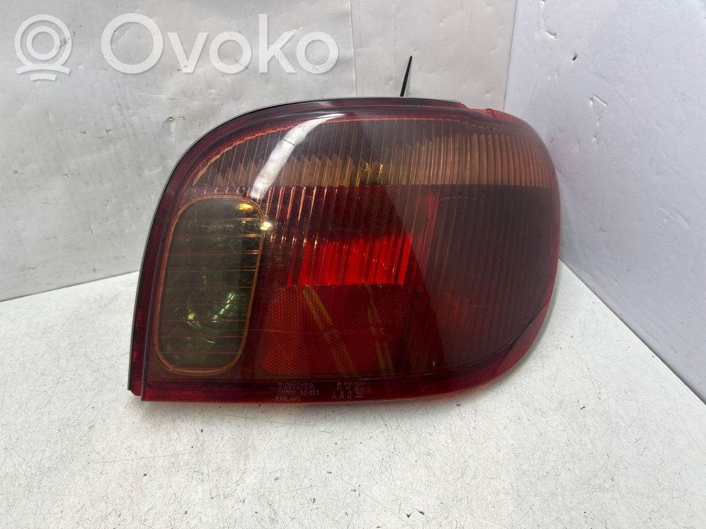 Toyota Yaris Lampă spate în caroserie 