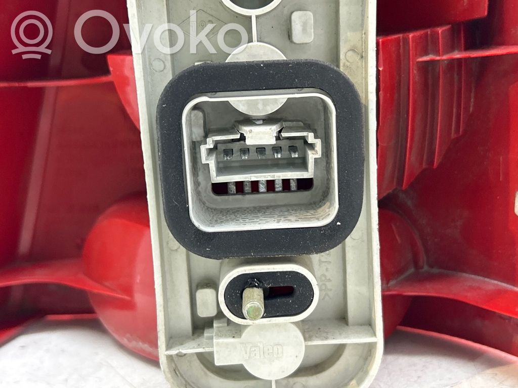 Rear/tail lights