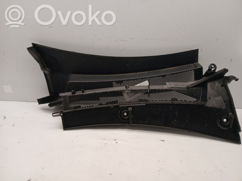 Peugeot 3008 II Rivestimento del tergicristallo 