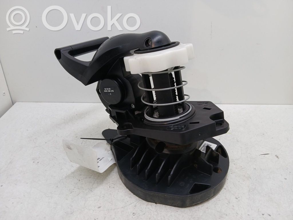 Renault Clio III Support roue de secours 