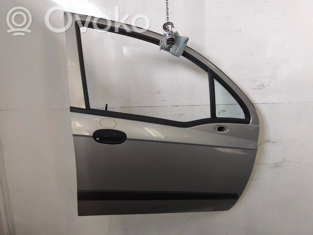 Puerta delantera   96601158