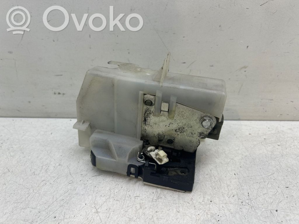 Takaoven lukko   8200350437