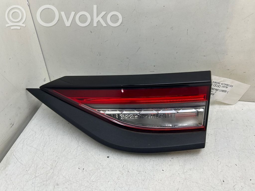 DS Automobiles 3 Crossback Lampy tylnej klapy bagażnika