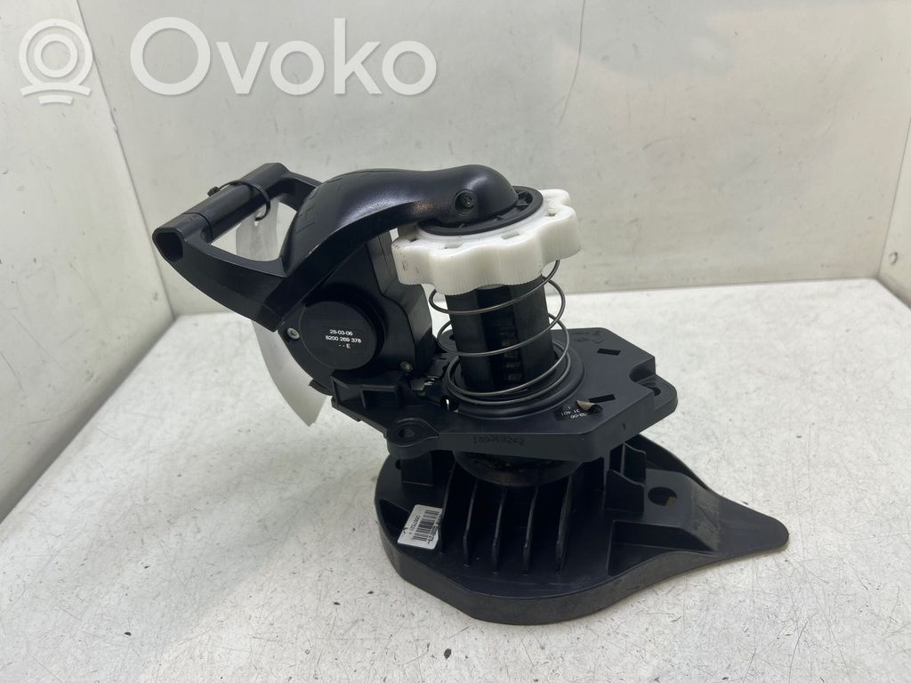 Renault Clio III Supporto di montaggio ruota di scorta 
