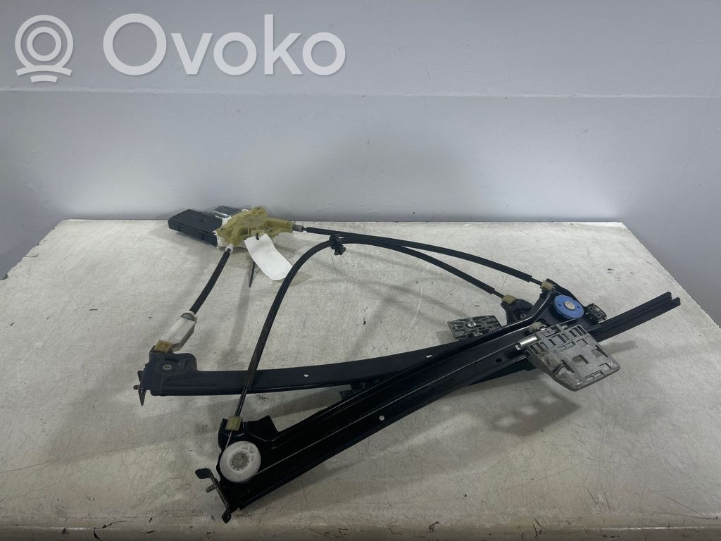 Renault Laguna III Front door window regulator with motor