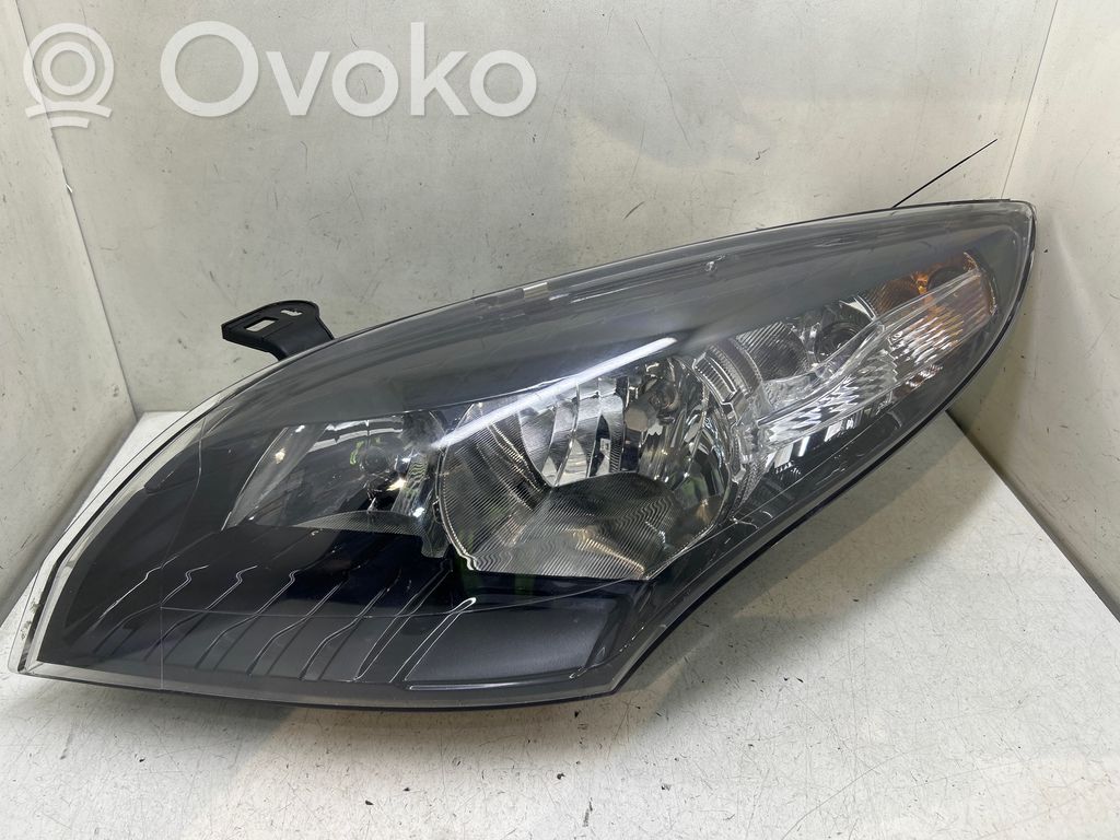 Renault Megane III Phare frontale 