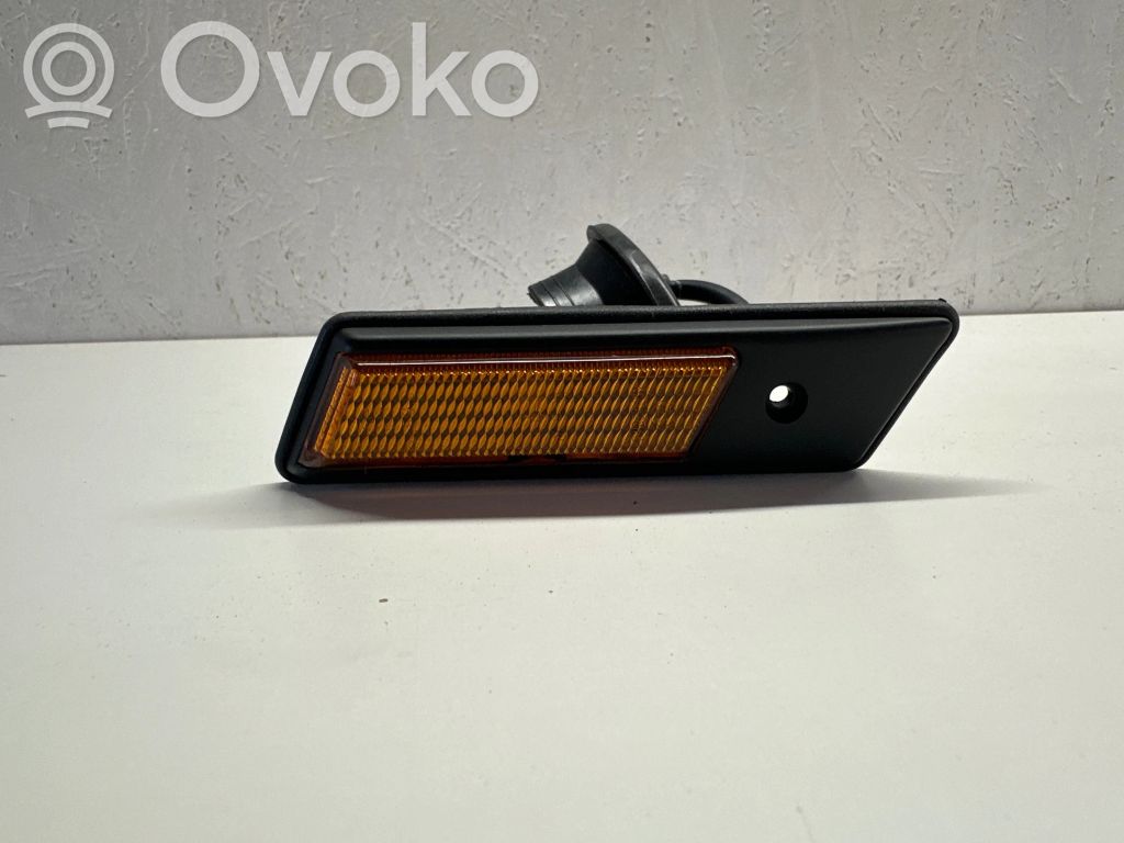 BMW 3 E36 Front fender indicator light 