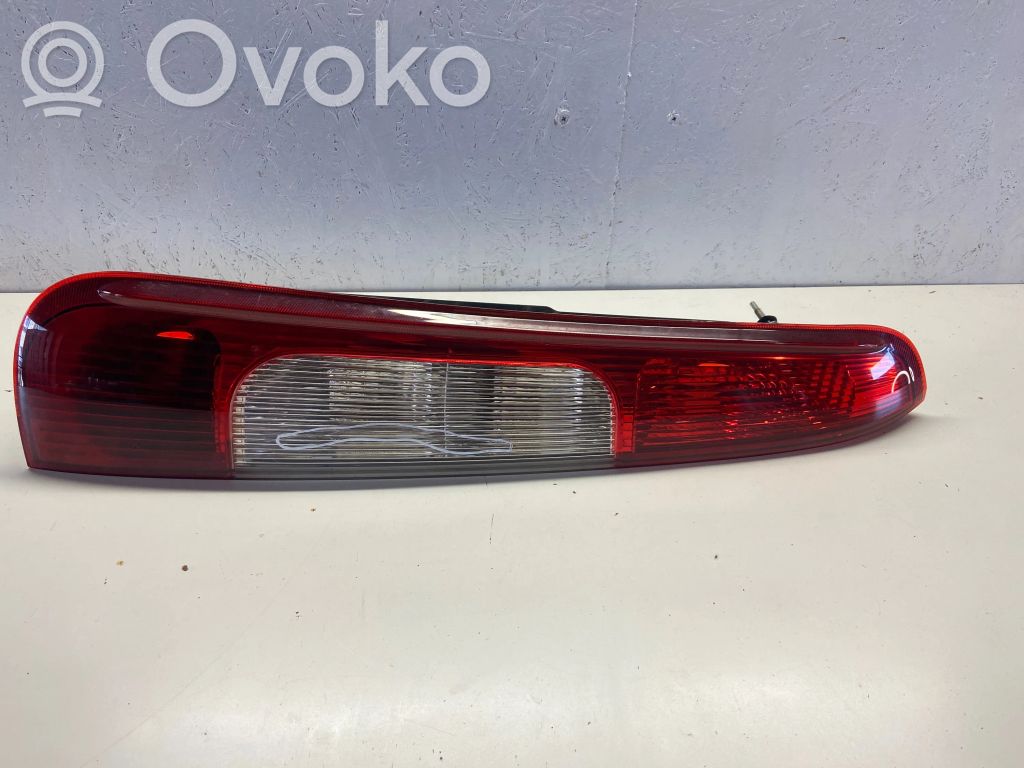 Ford C-MAX I Rear/tail lights 