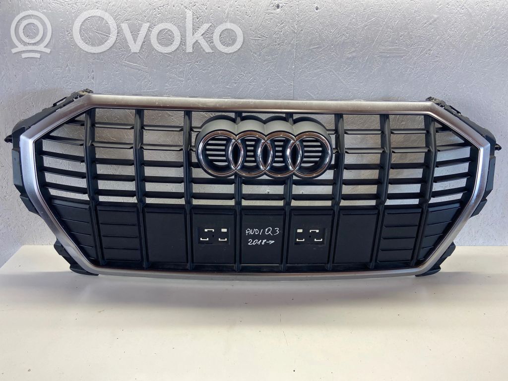 Audi Q3 F3 Etusäleikkö 