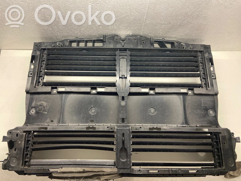 Ford Kuga III Laikiklis radiatorių panelės (televizoriaus) 