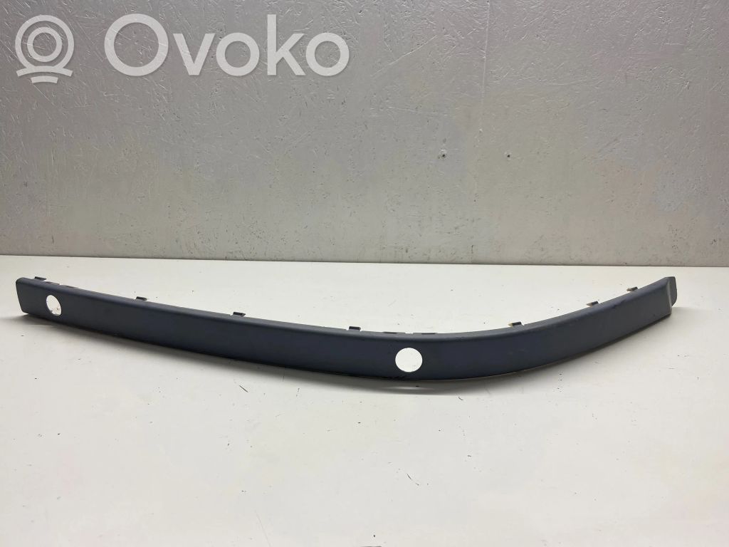 Front bumper splitter molding   7005964