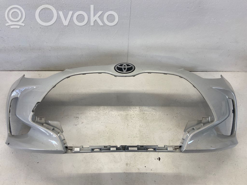 Toyota Yaris XP210 Priekšējais bamperis 
