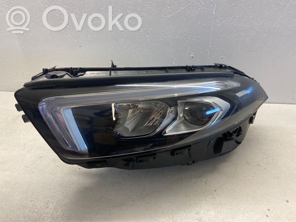 Mercedes-Benz A W177 Lampa przednia 