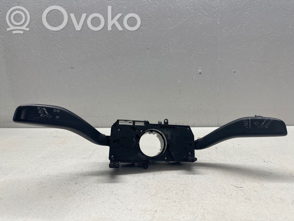 Volkswagen Polo V 6R Manetka / Przełącznik kierunkowskazów wycieraczek 