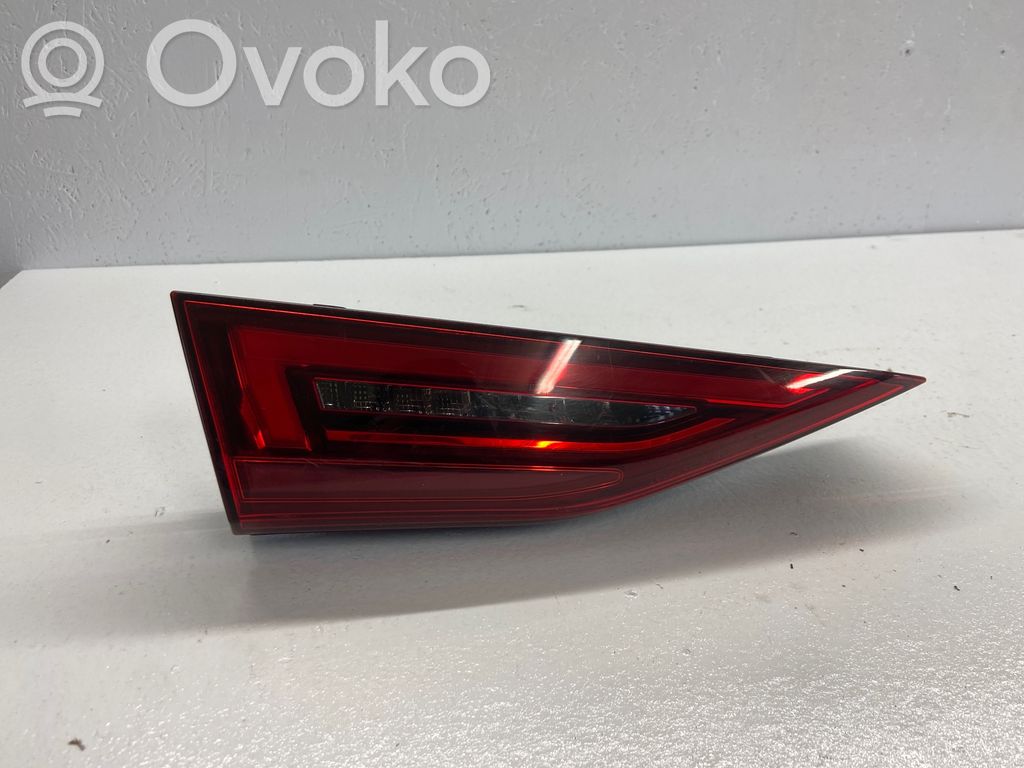 Audi A3 8Y Takaluukun takavalot 