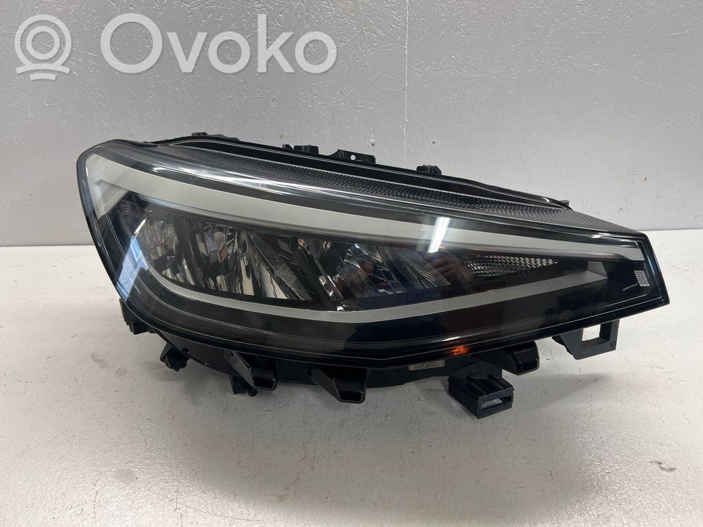 Volkswagen ID.4 Lampa przednia 