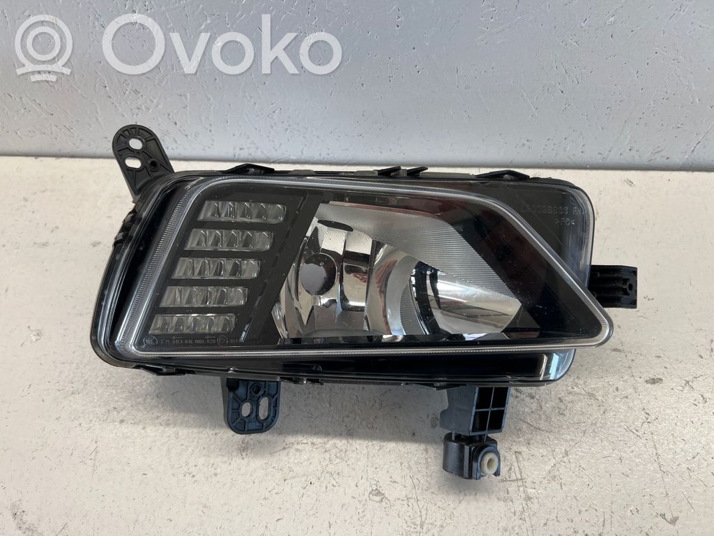 Volkswagen Polo VI Etusumuvalo 