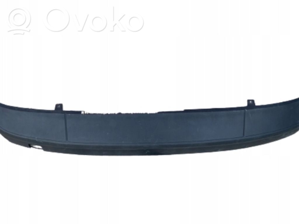 Ford Focus Apakšējā bampera daļa 
