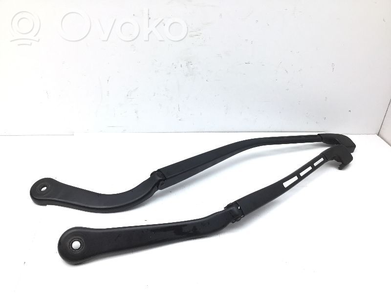 Front wiper blade arm   7171641