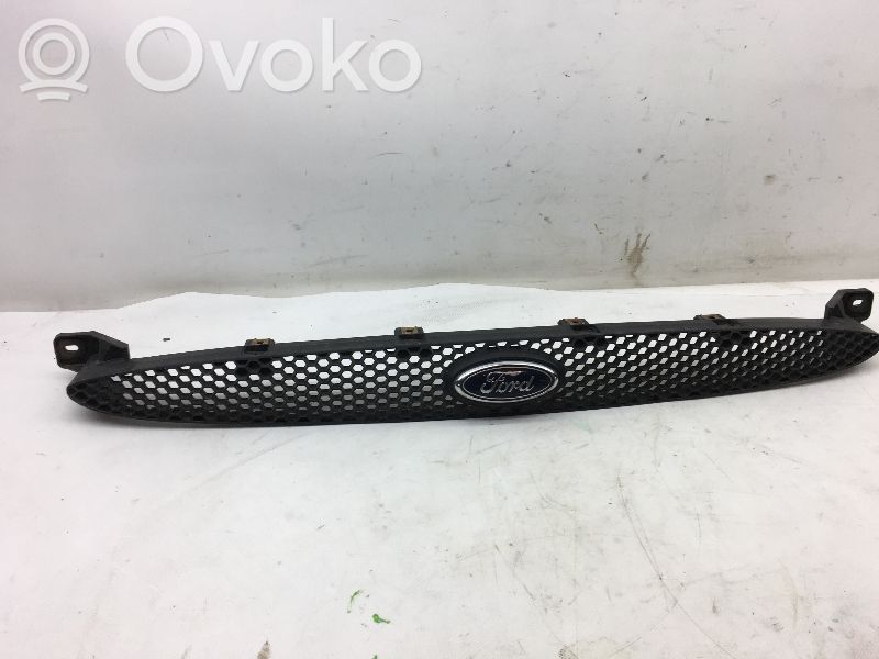 Front bumper upper radiator grill   98AB8200B2D