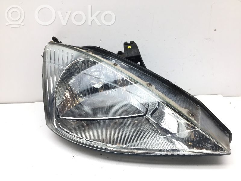 Ford Focus Headlight/headlamp 