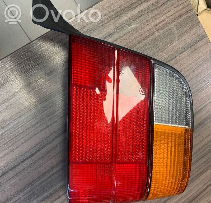 Rear/tail lights   8371938