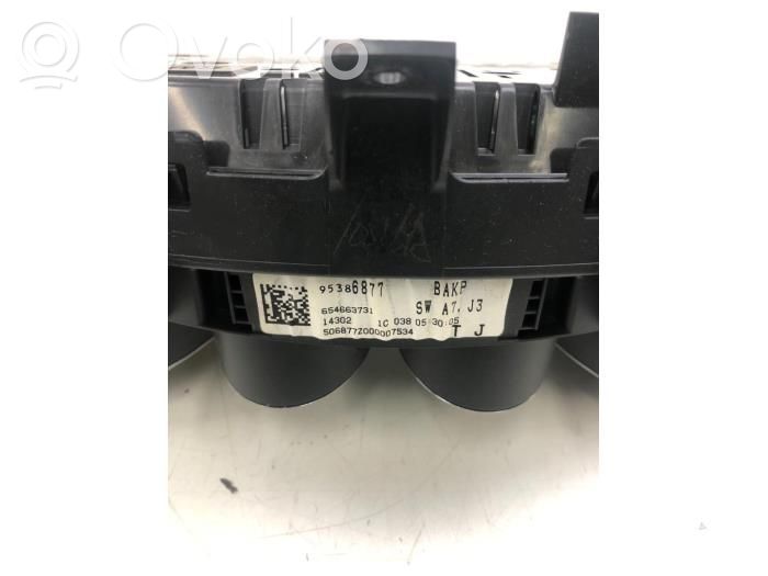 Tachometer   95386877