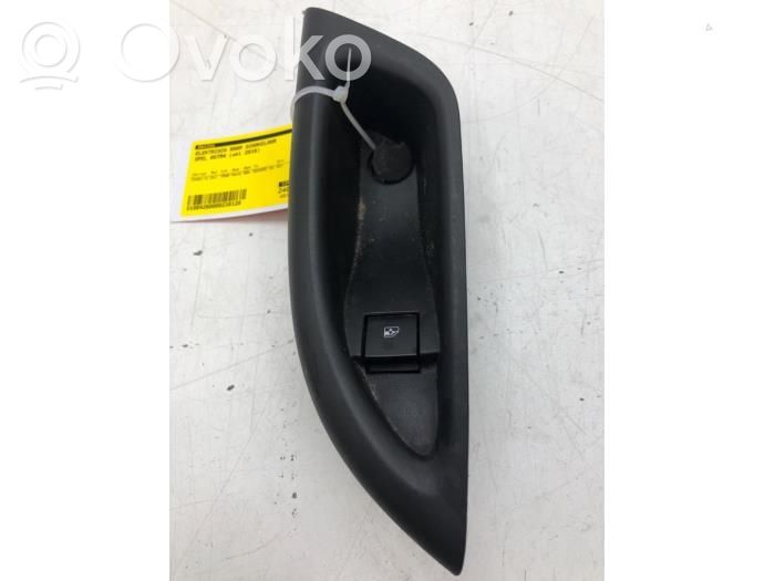 Electric window control switch   13408452