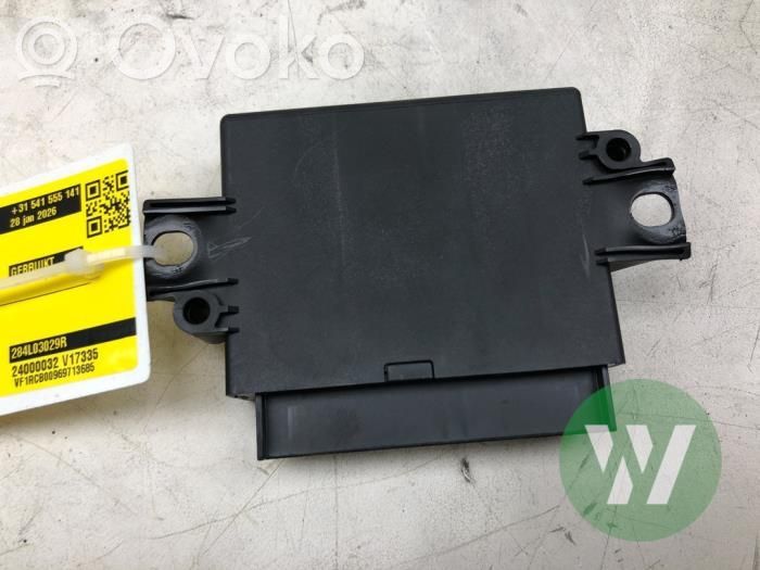 Parking PDC control unit/module   284L03029R