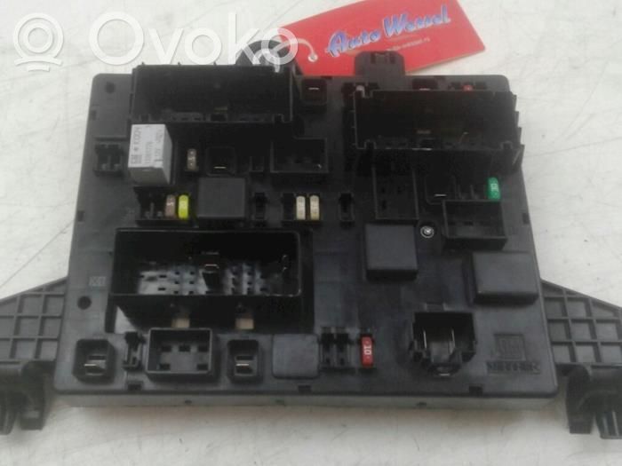 Módulo de fusible   13368651