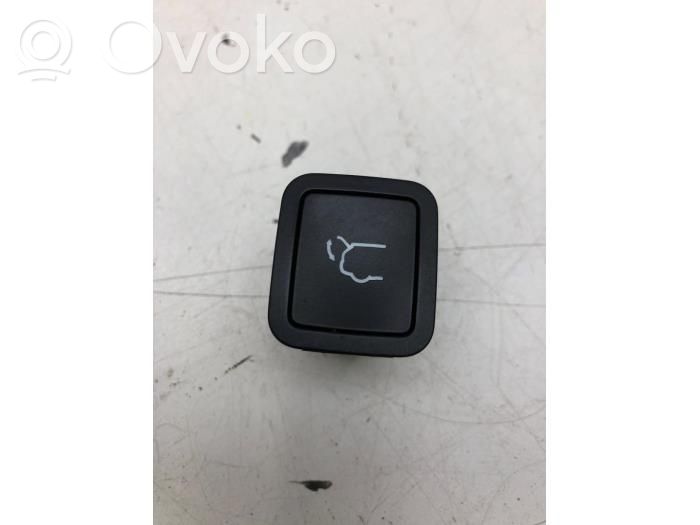 Jeep Compass Tailgate opening switch 