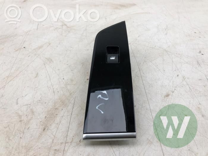 Opel Astra L Electric window control switch 
