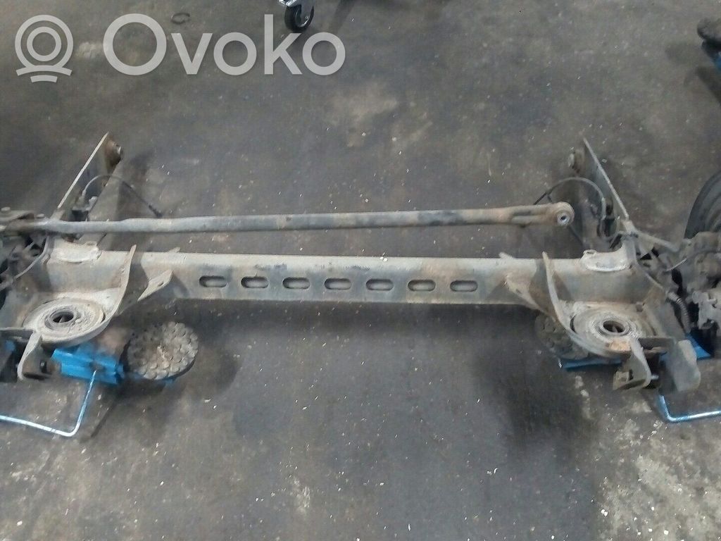 Opel Vivaro Eje trasero 