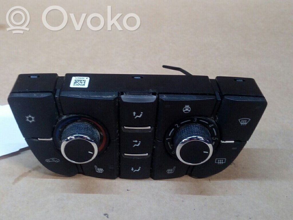 Opel Meriva B Climate control unit 