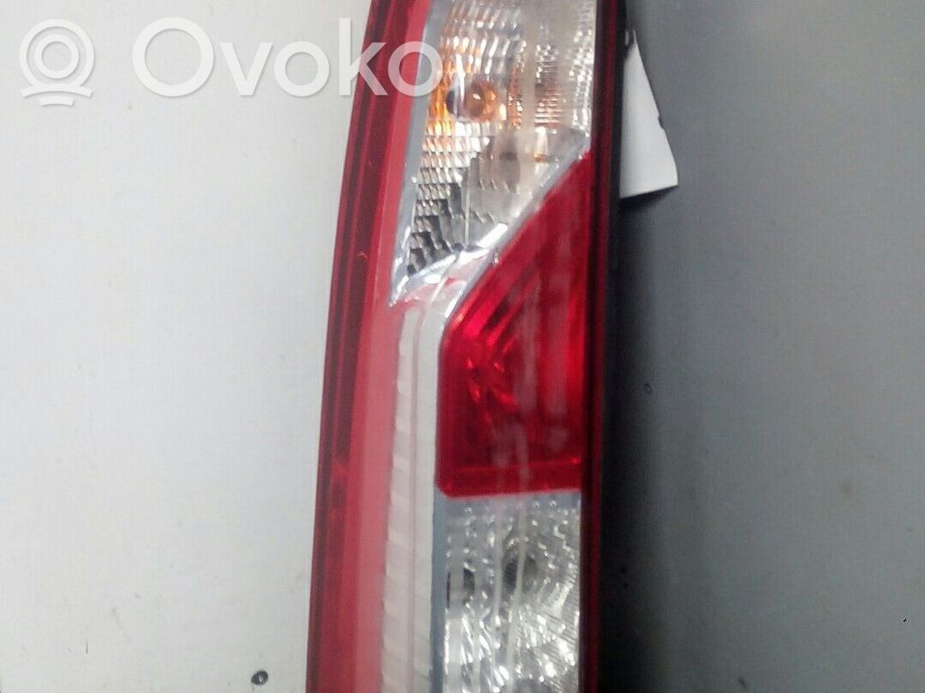 Renault Master III Takavalon polttimo 