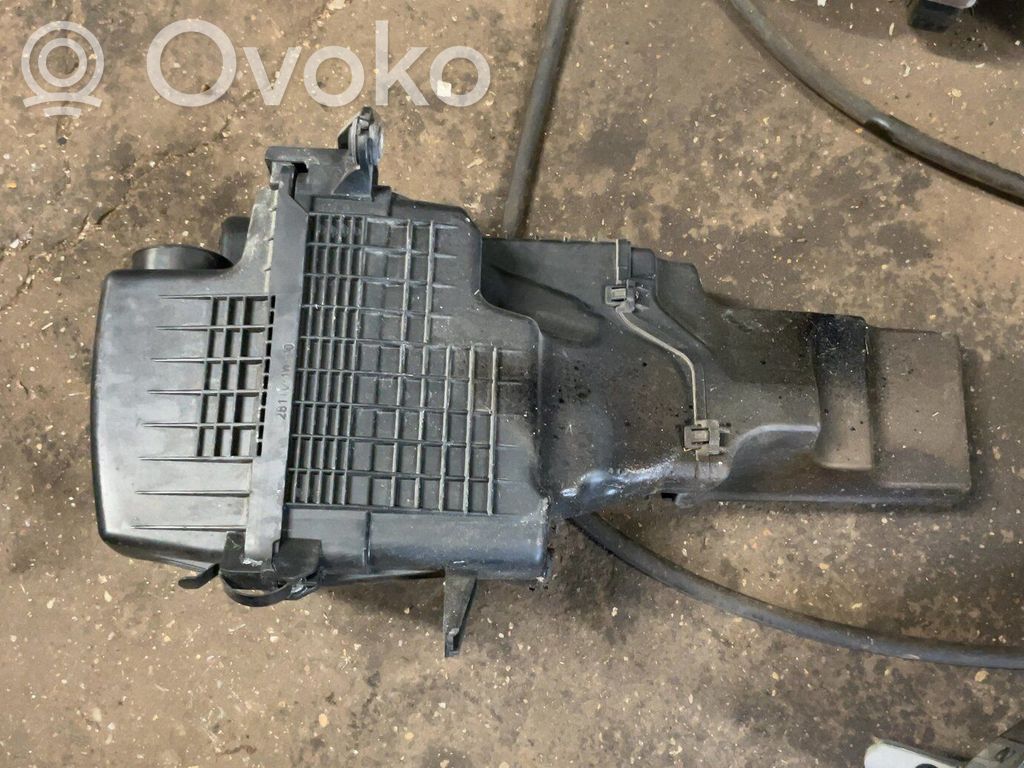 KIA Rio Air filter box 